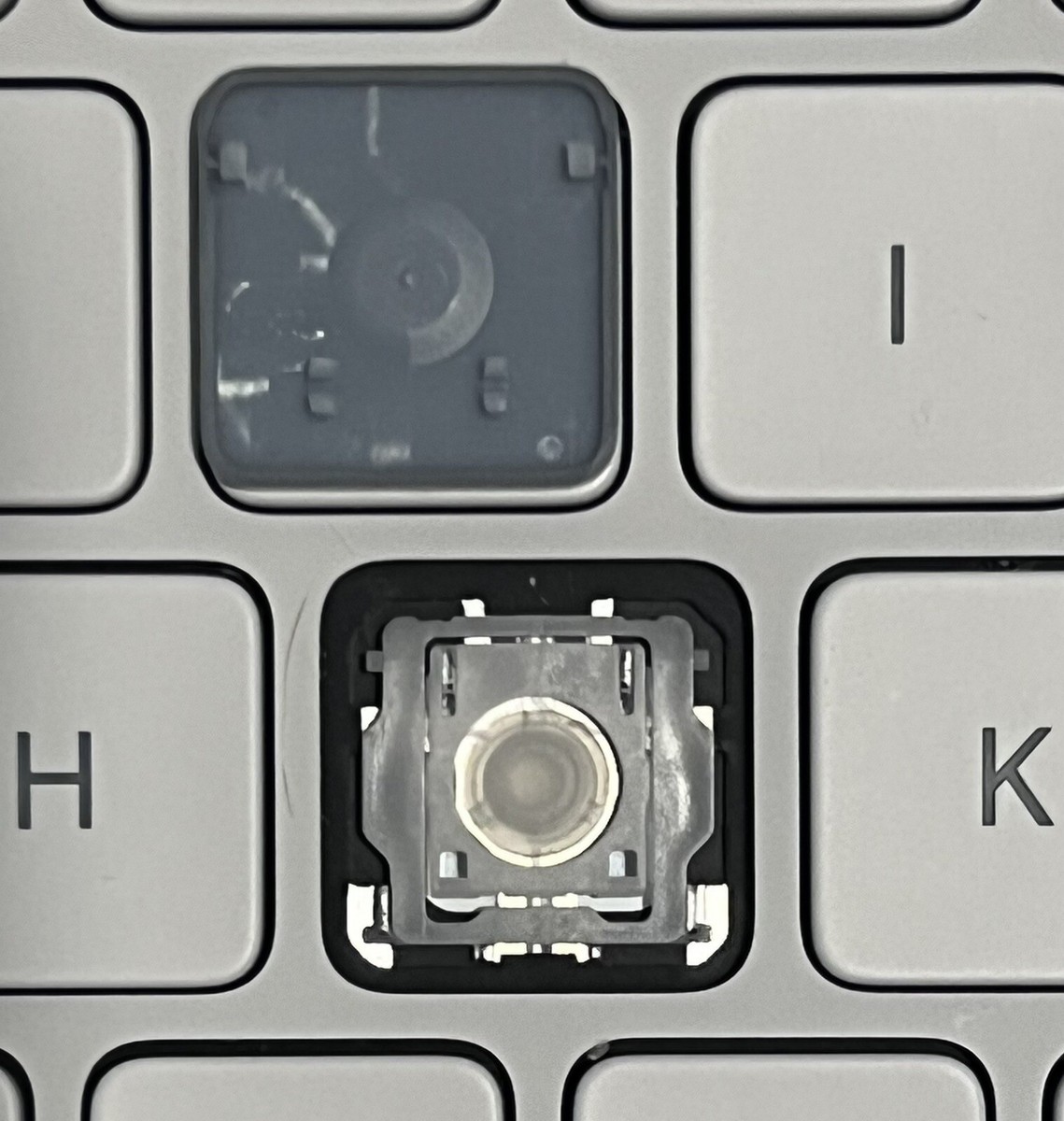 Apple Magic Keyboard 11