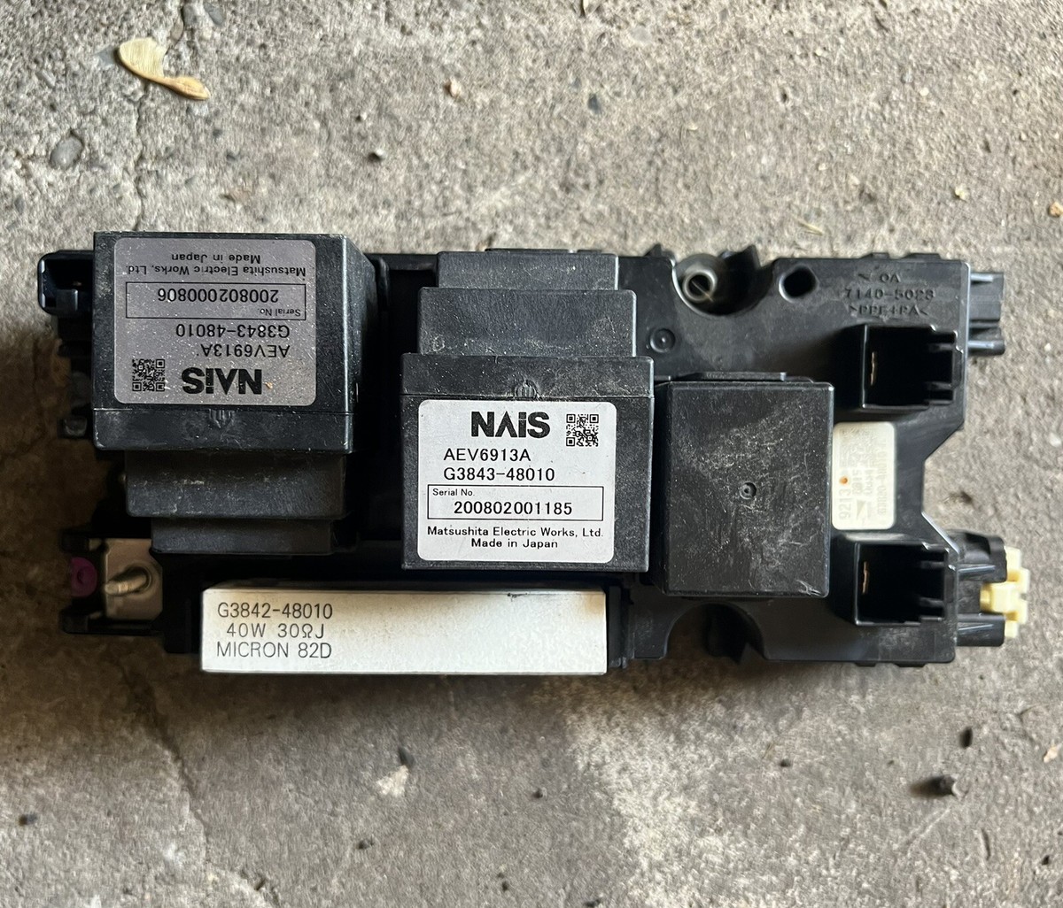 06 07 08 09 LEXUS RX400H HIGH VOLTAGE BATTERY JUNCTION RELAY OEM