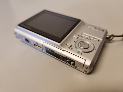 Casio Exilim EX-Z60 Digital Camera Silver - FOR PARTS/REPAIR
