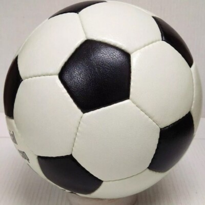 Adidas TELSTAR durlast FIFA World Cup 1974 Germany match ball size