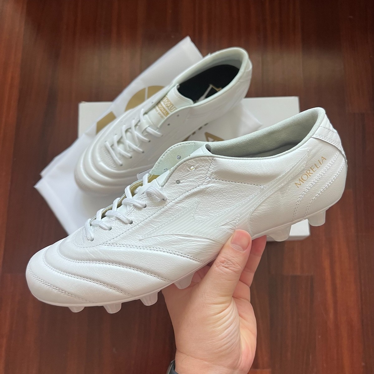 Mizuno Morelia UL Japan MD 40th Anniversary Wide (2E) White Mens