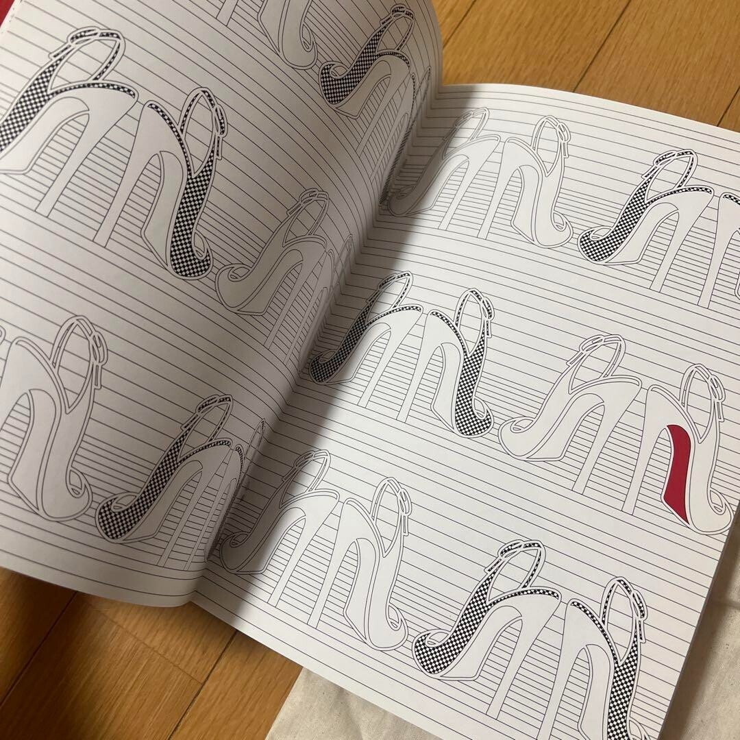 Christian Louboutin 10 colored pencils Coloring book Drawstring