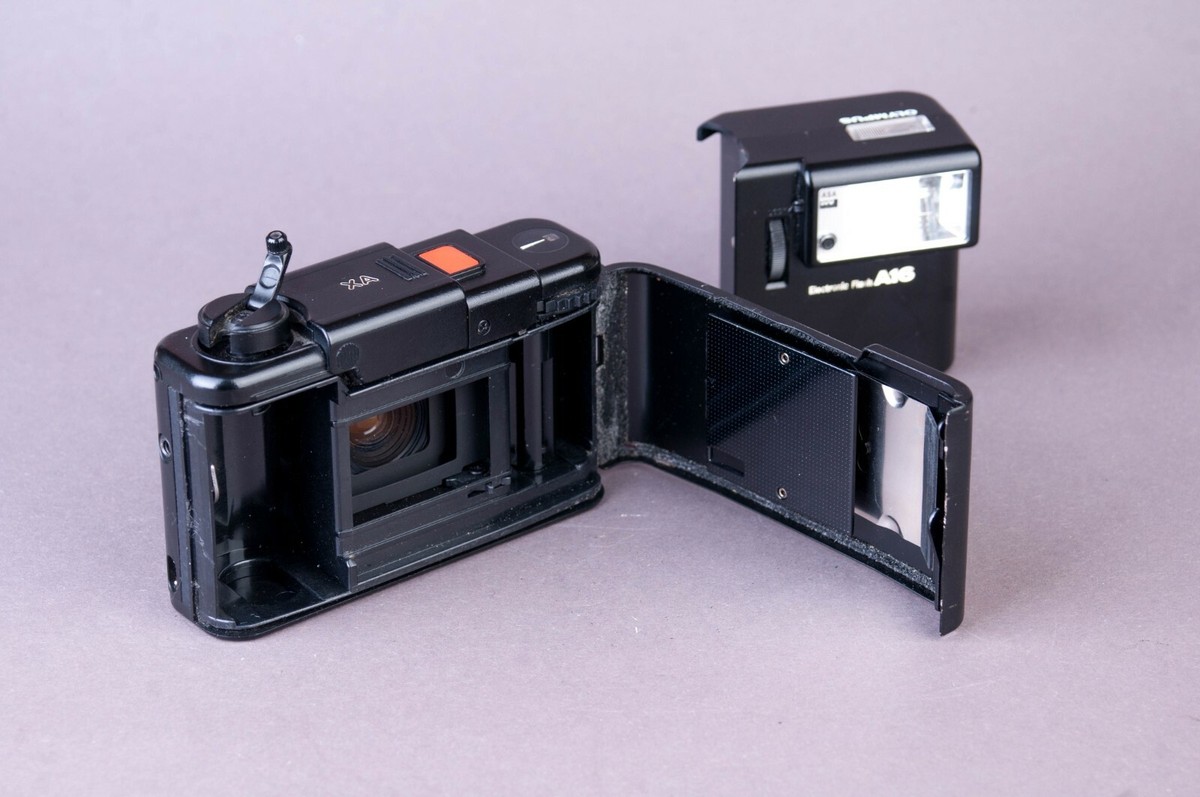 オリンパス OLYMPUS XA +ストロボA16（中古） オリンパス OLYMPUS XA +