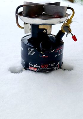 Coleman PEAK 1 Feather 400B Single Burner Camp stove. New Pump Cup