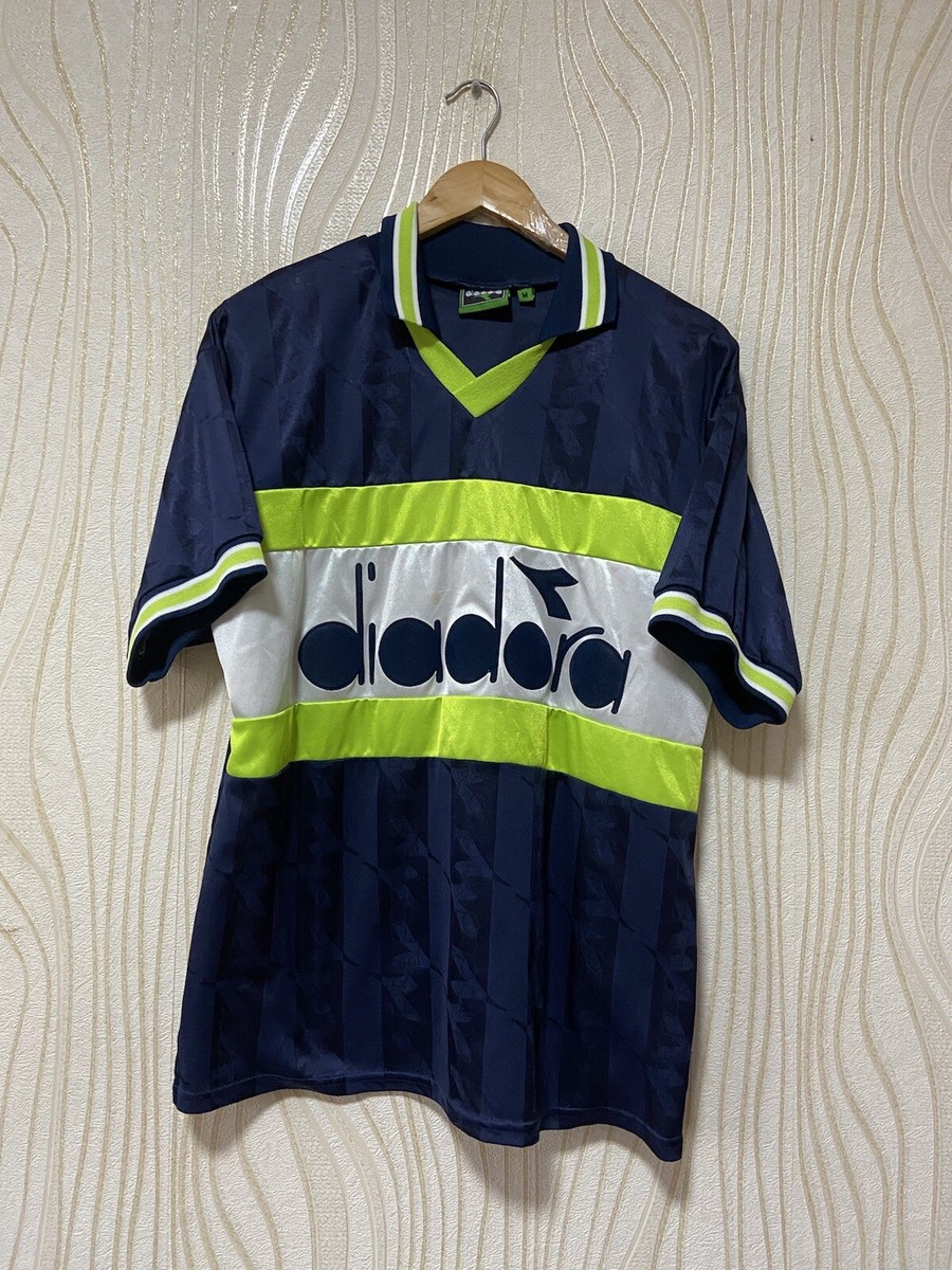 DIADORA 90s BIG LOGO SHIRT JERSEY VINTAGE sz M MEN FOOTBALL SOCCER