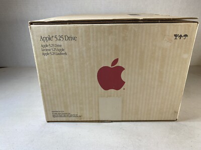 Apple 5.25 Drive A9M0107 floppy disk disc box only Apple II 18S3