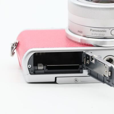 Panasonic LUMIX DMC-GF7 Double Zoom Lens Kit - Pink Digital camera