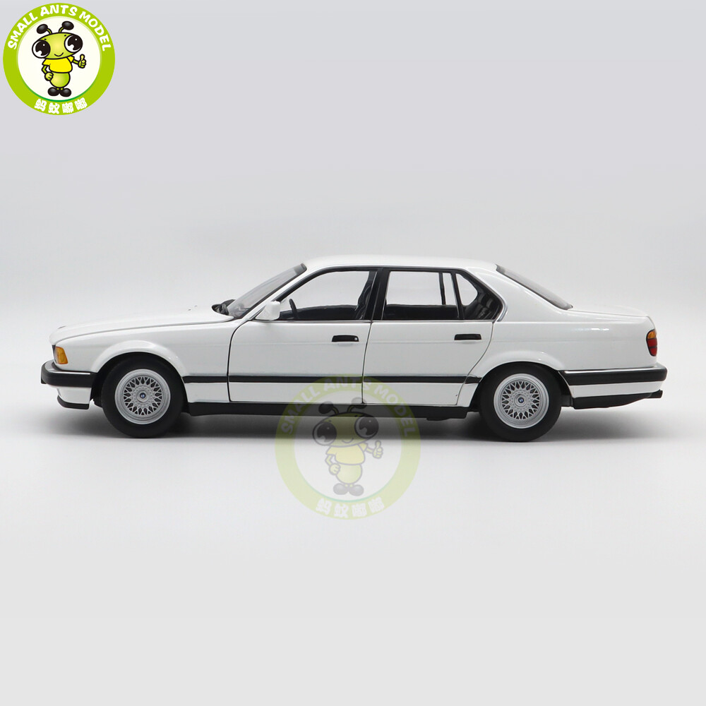 1/18 BMW 730i E32 1986 Minichamps White Diecast Model Toy Car
