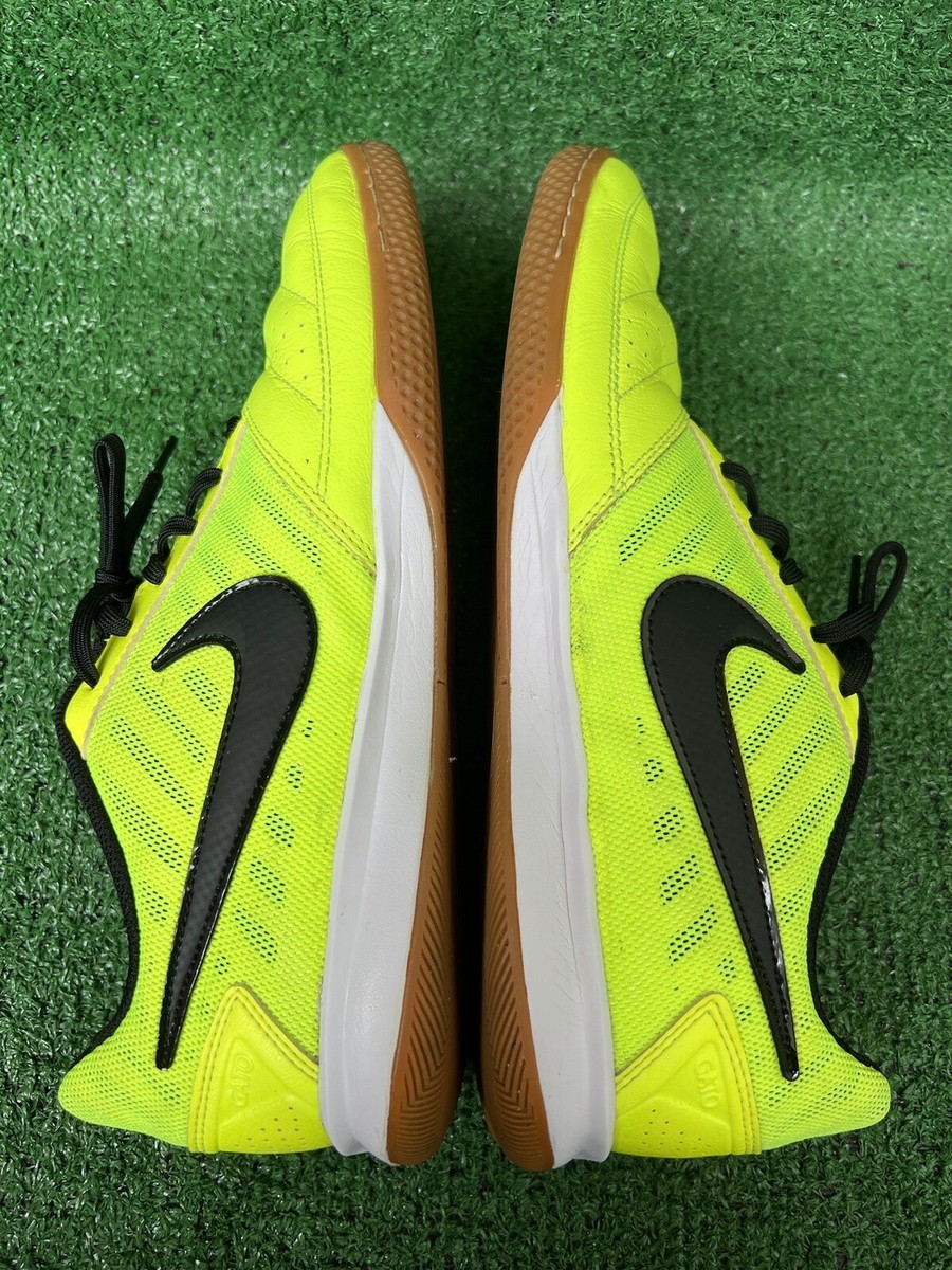 Nike Gato II Indoor Soccer Lime Green 580453-700 Mens Size 10.5