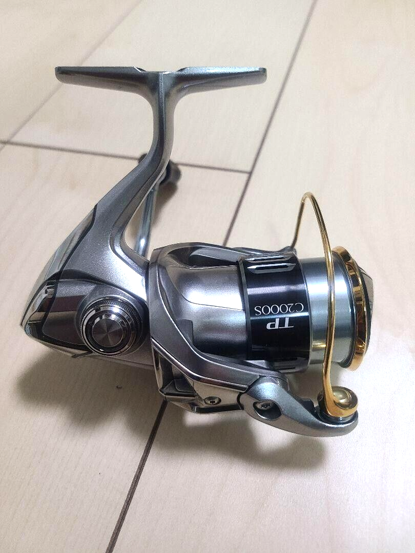 Shimano 15 TWIN POWER C2000HGS Spinning Reel | eBay
