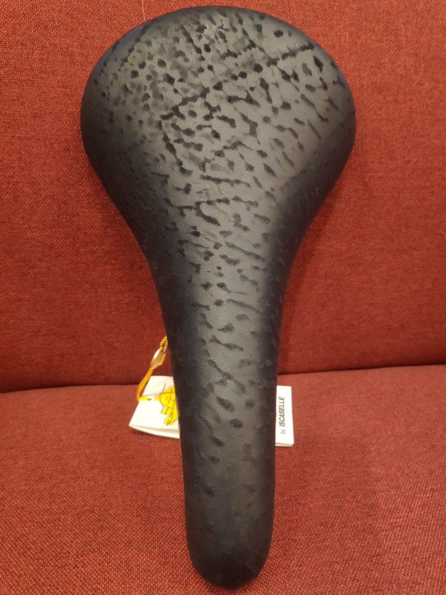 Iscaselle tornado イスカセラ サドル campagnolo NOS ISCASELLE