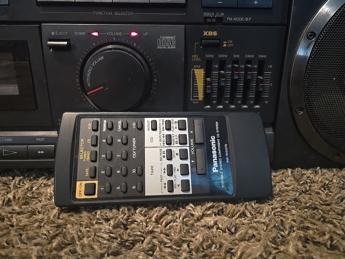 PANASONIC” RX-DS660 Stereo Boombox Cassette AM/FM Radio Acoustic