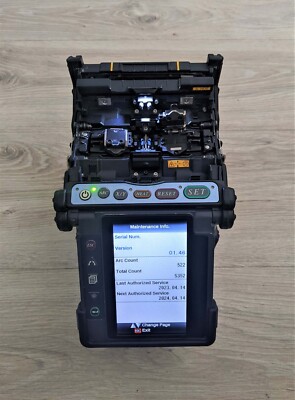 ✓Fujikura 70S Fusion Splicer CT-50 Cloaver 5352 arcs only Full