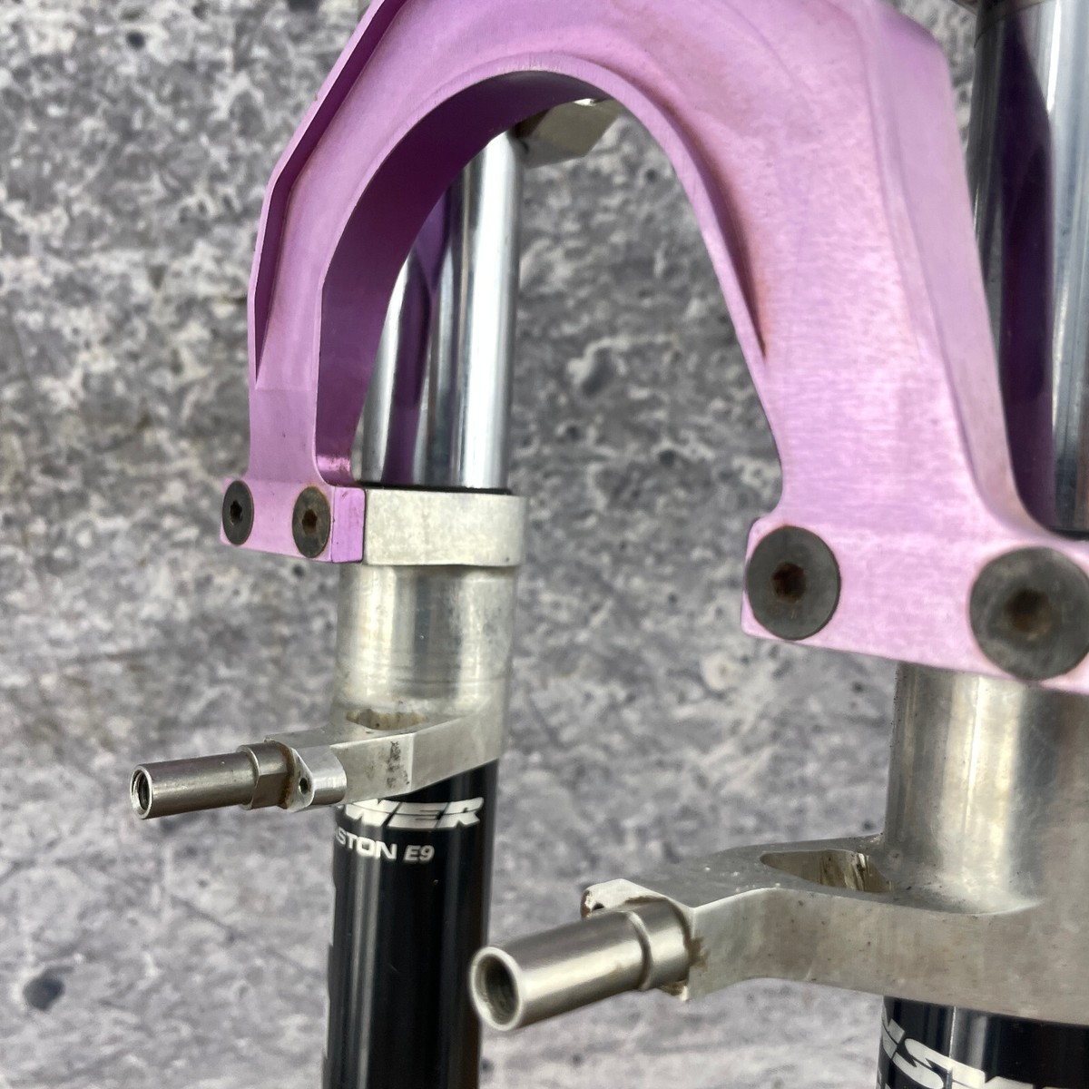 Vintage Manitou Answer 2 Fork 1 1/4 in Threadless Evo 6.5