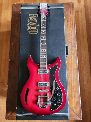 Eastwood Airline Custom K-200 Deluxe semi-hollow double-cut Bigsby