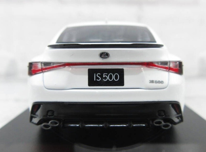 1/43 Lexus IS500 F SPORT White Diecast Model Car Dealer Edition