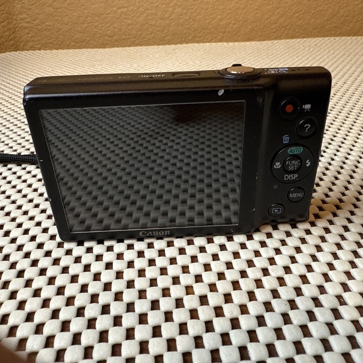 Canon Powershot A4000 IS HD 16.0 MP - 8x Zoom (PC1730) Camera - W