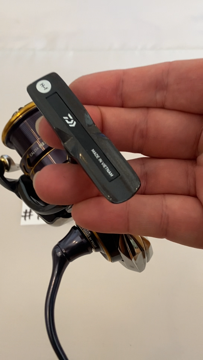 Daiwa 21 Caldia LT 2500S-XH Spinning Reel Near Mint from JAPAN