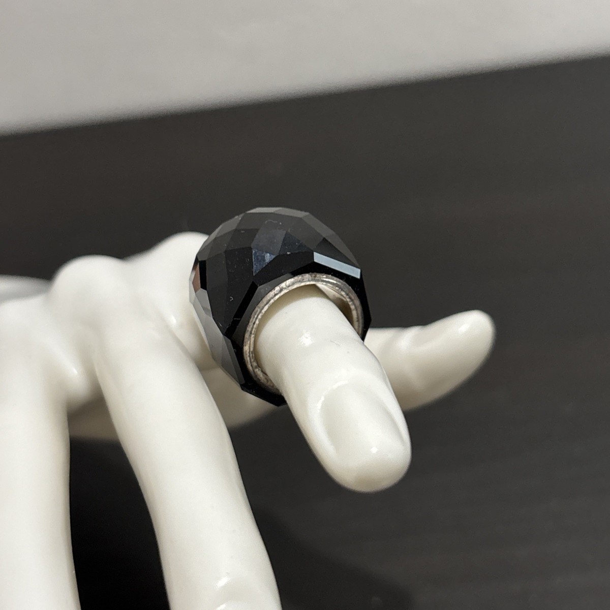 Swarovski Nirvana Ring Jet Black Crystal Size 52 **CRACK ON ONE