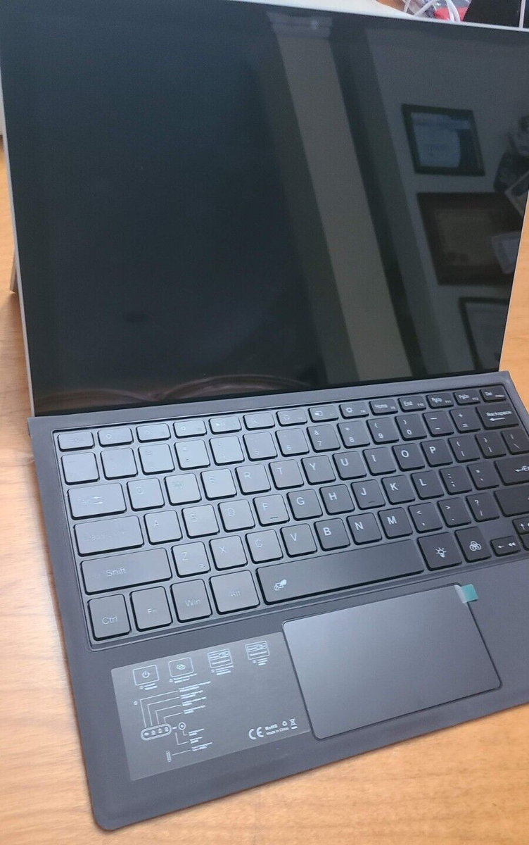 Microsoft Surface Pro 5th Gen Model 1796, 256GB New keyboard, MINT