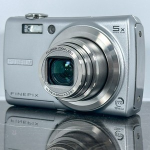 Fujifilm F100 | eBay