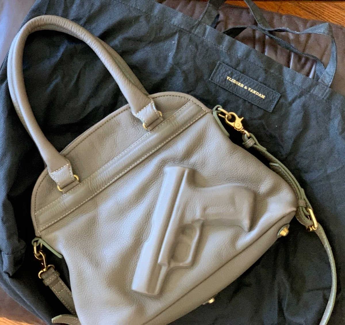 RARE VLIEGER & VANDAM Gun Embossed Leather Purse With Dust Bag | eBay