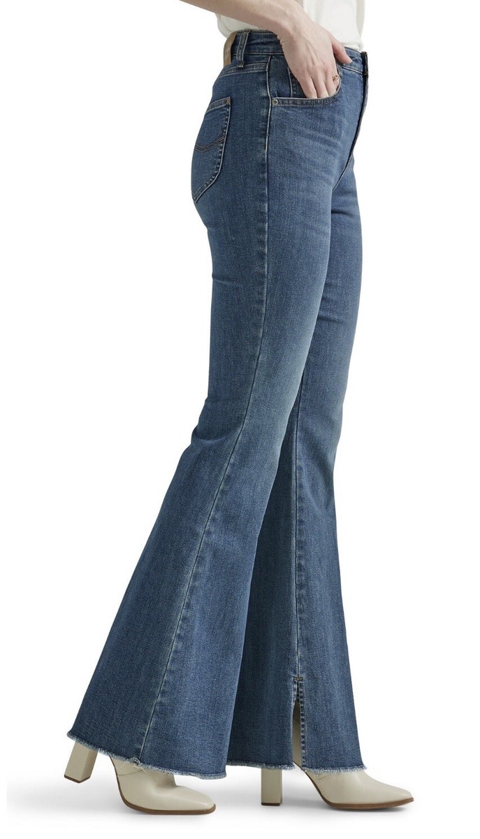 Lee® Women's Heritage High Rise Flare Jean with Raw Hem Size 4 M