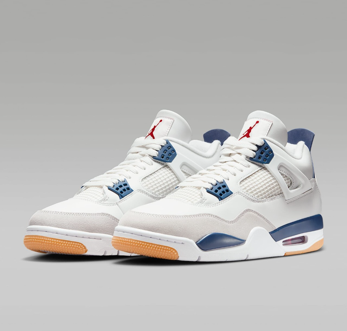 NIKE SB x Air Jordan 4 DR5415-100 Summit White Navy Neutral Gray