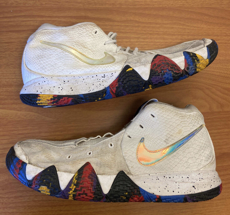 Nike Kyrie 4 NCAA Tournament March Madness Size 13 Sneakers Shoes