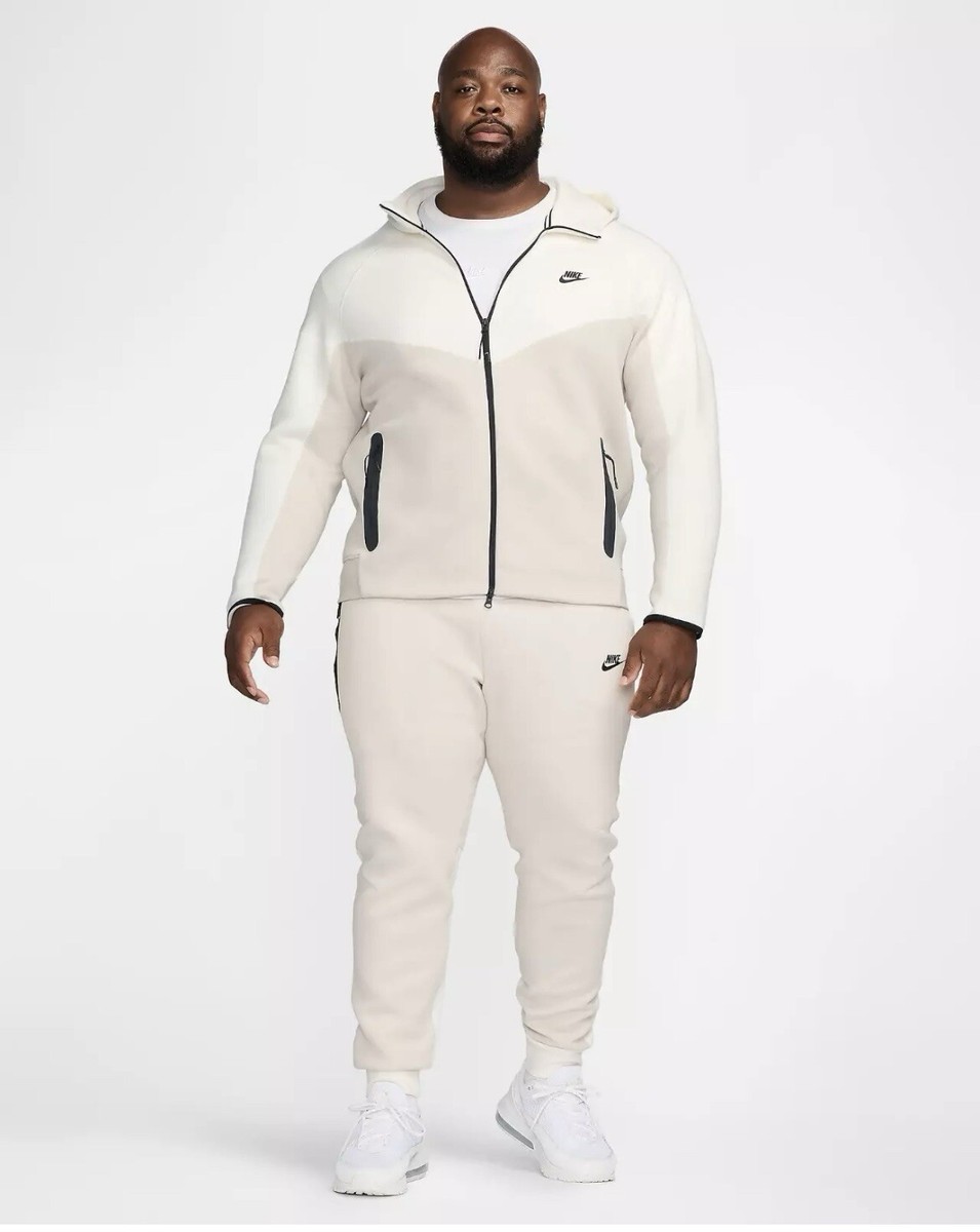 Nike Sportswear Tech Fleece Windrunner Sz XL Men's FB7921-104