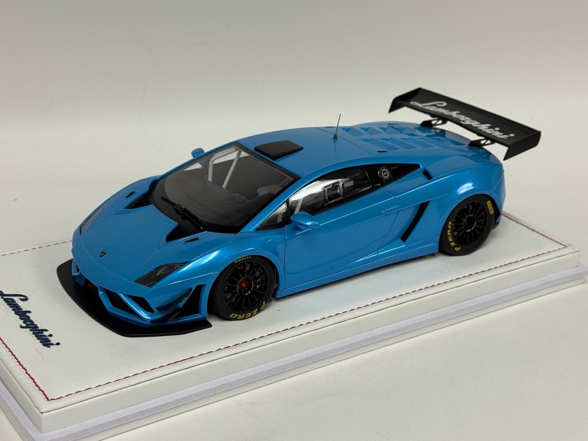 1/18 AutoArt Lamborghini Gallardo GT3 FL2 in Blue set Leather base