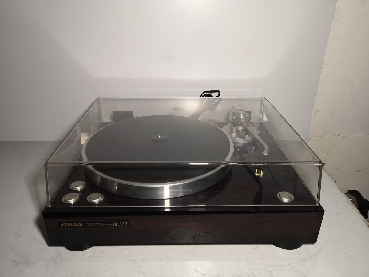 Victor QL-A70 Turntable Quartz Direct Drive Auto Lift AT10G Cart