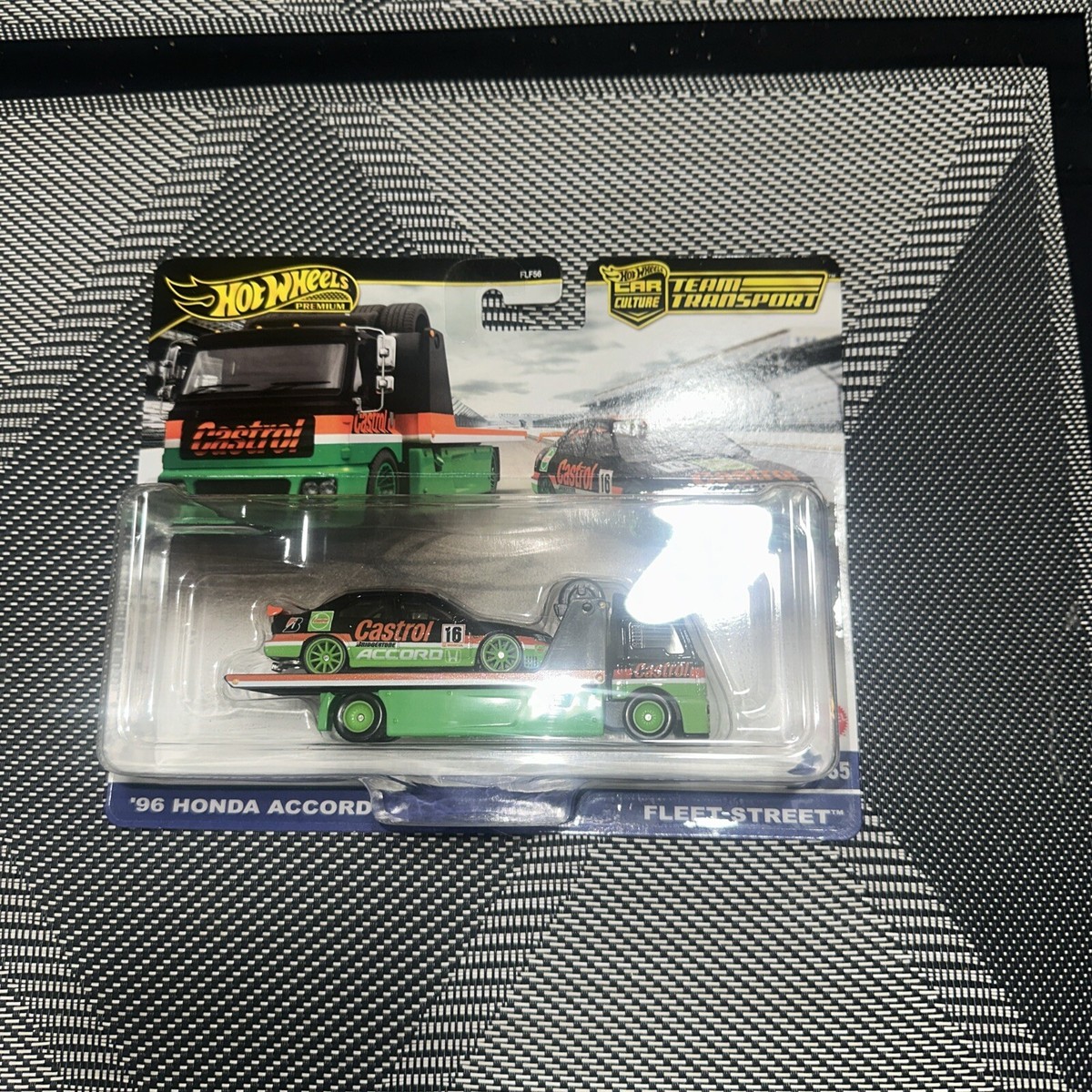 2024 Hot Wheels Team Transport #65 '96 Honda Accord & Fleet Street