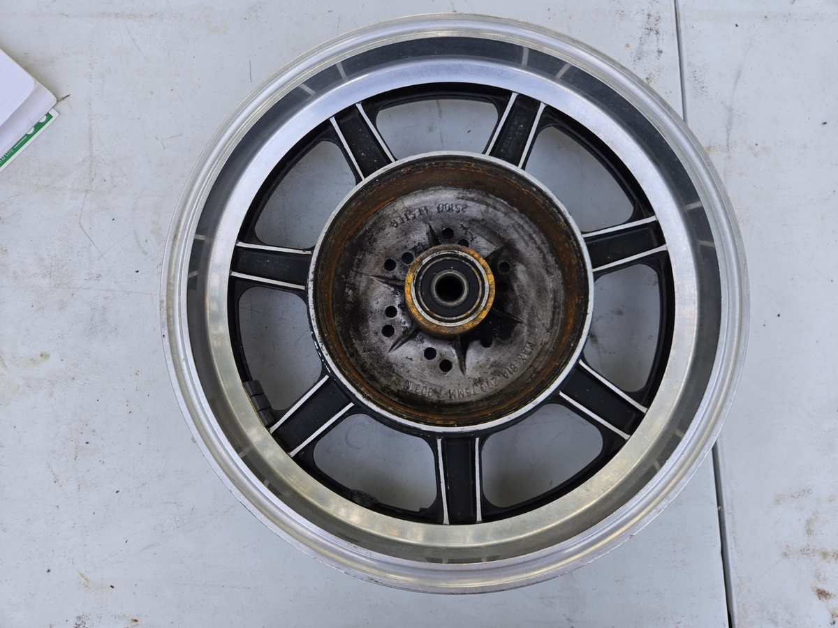 Kawasaki Z1 900 Lester Mag Wheel 18