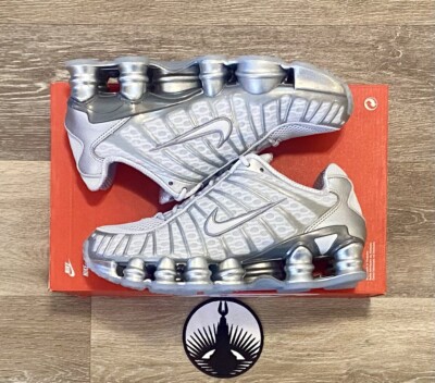 Nike Shox R4 'Chrome' Pure Platinum AR3566-003 Women's Size 8