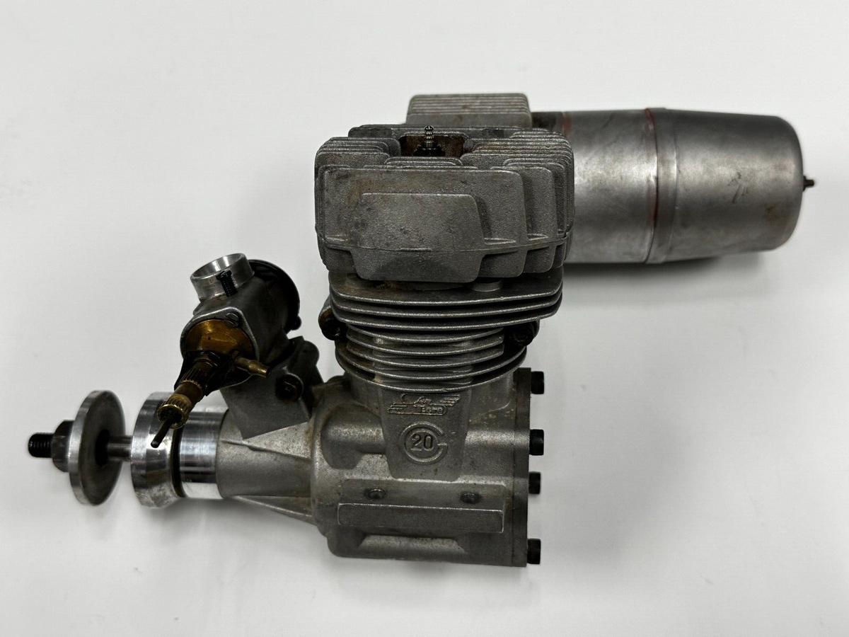 Super Tigre 2000 25cc Two Stroke Nitro RC Remote Control Model