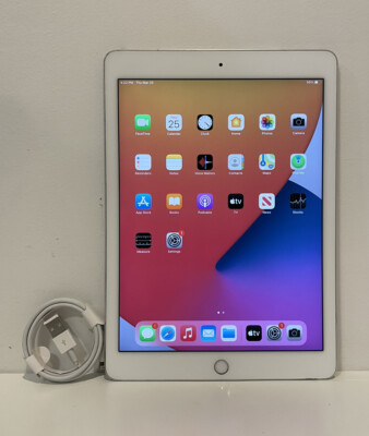 Apple iPad Pro (9.7-inch) A1674 32 GB, Wi-Fi + 4G, 9.7 in - Silver
