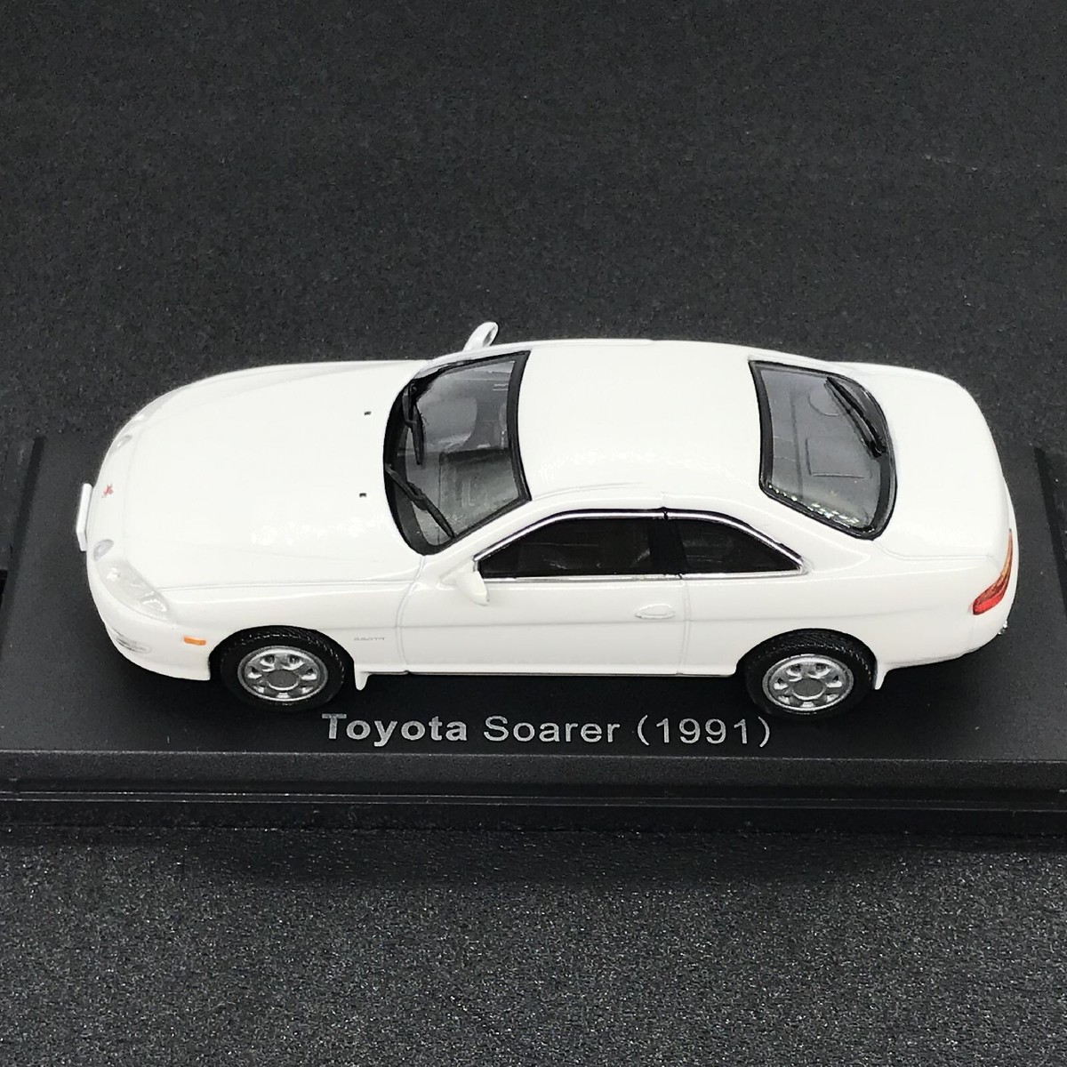 Mini Car Toyota Soarer 1991 White 1/43 Scale Box Display Diecast