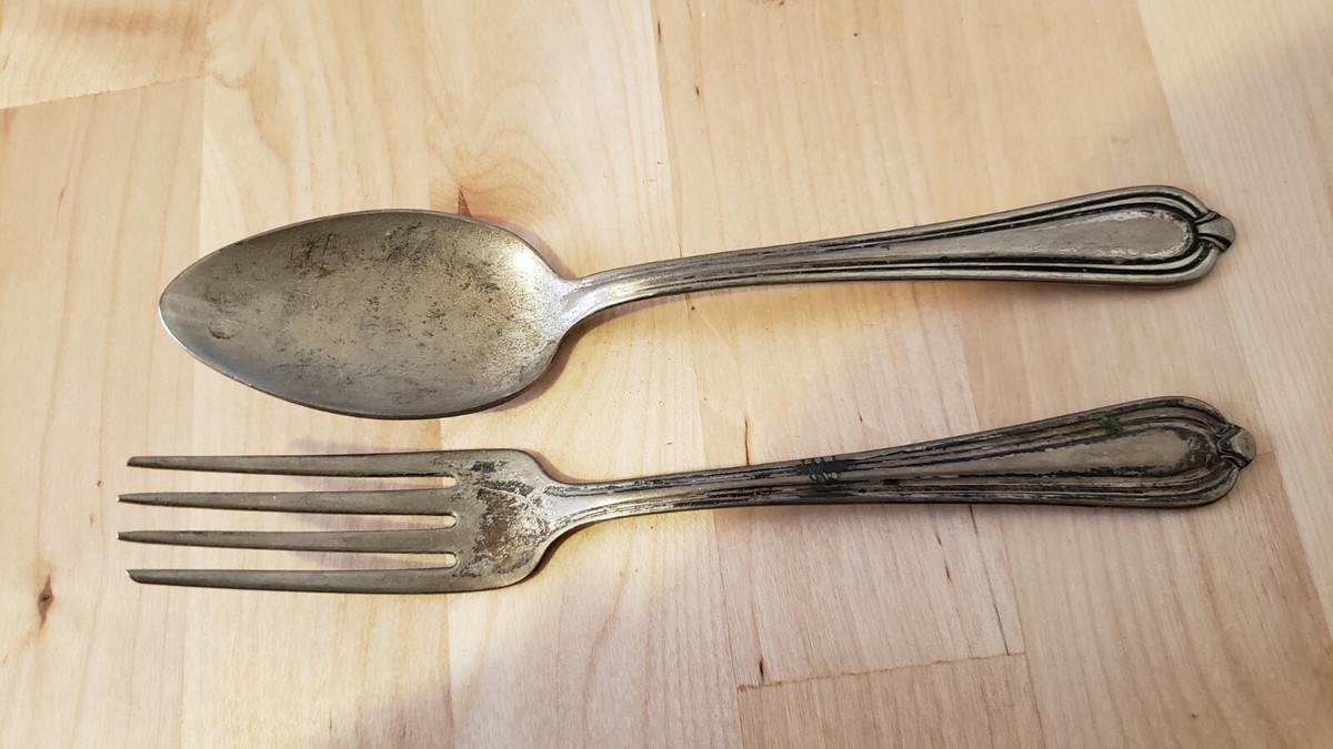 ANTIQUE,VINTAGE COLLECTIBLE SPOON & FORK SET, 7