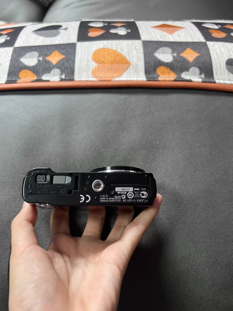 Leica V-LUX V-LUX 30 14.1 MP Digital Camera - Black for sale