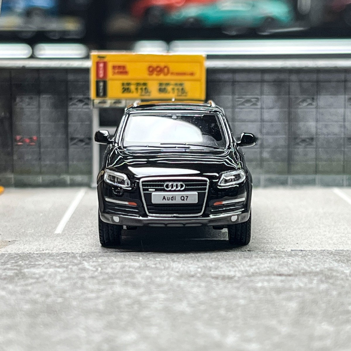 1/64 Scale Black Audi Q7 2008 Quattro Metal Die-Cast Car Model for