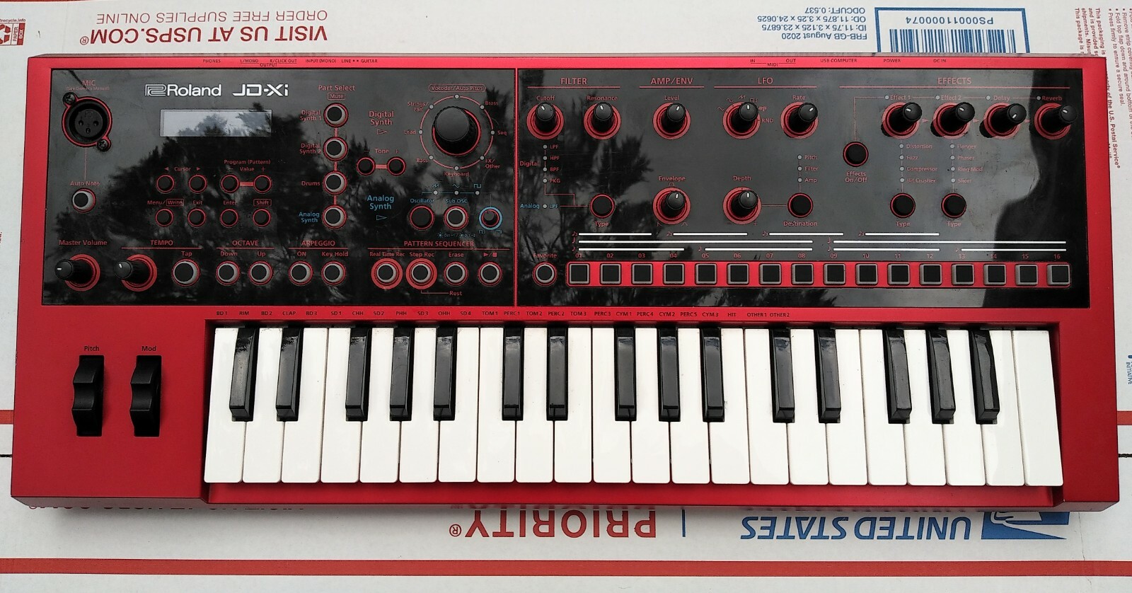 Roland JD-Xi JDXI Limited Edition V1.5 Red & Black Analog/Digital