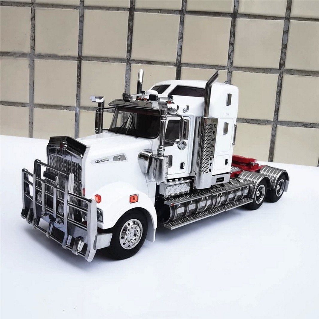 EXCLUSIVE 1/32 Kenworth T909 Prime Mover Truck White Diecast Car