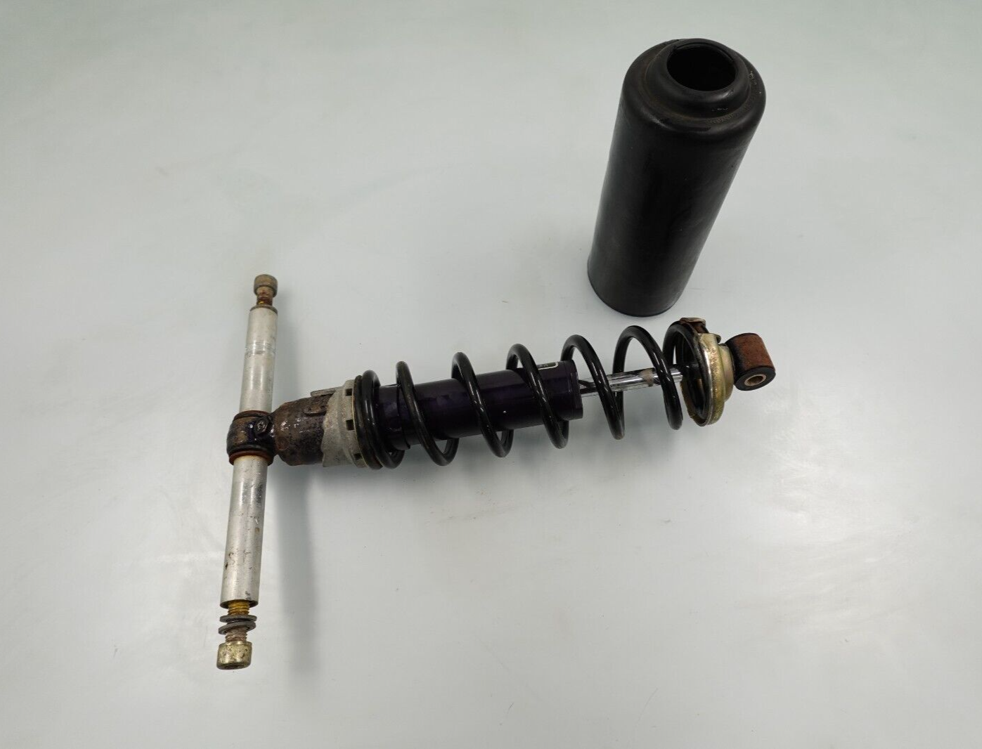 2001-2002 Ski-Doo MXZ 700 OEM Center Shock + Cover & Shaft