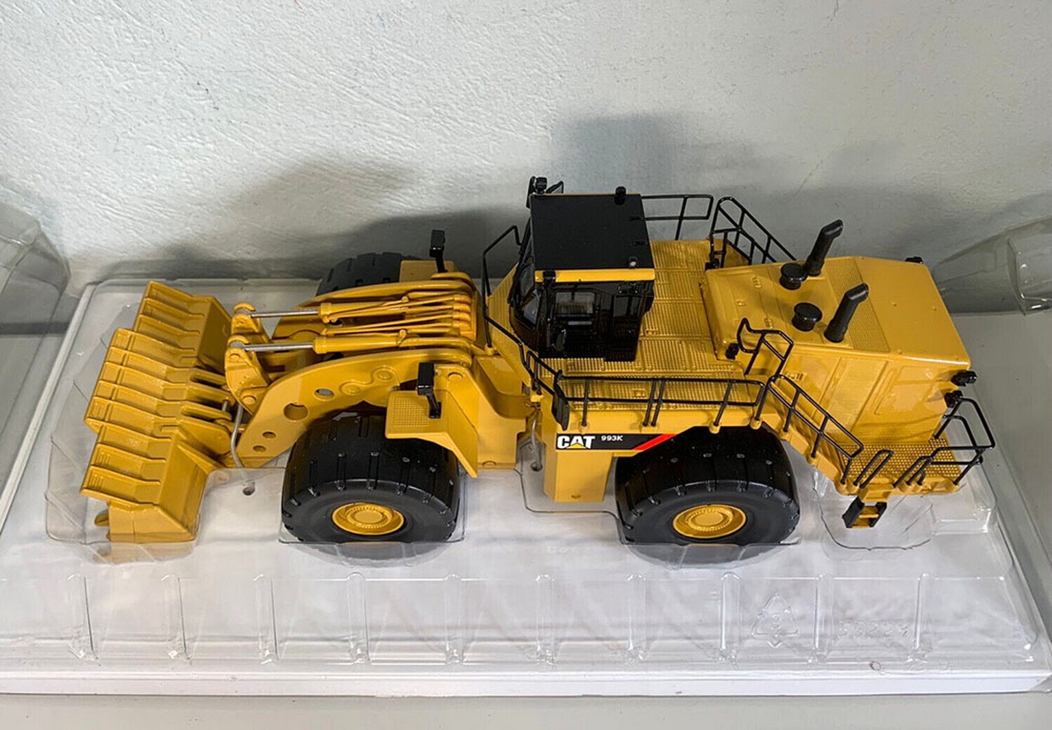 Norscot 1/50 Scale CAT 993K Wheel Loader Diecast Model Toy Gift