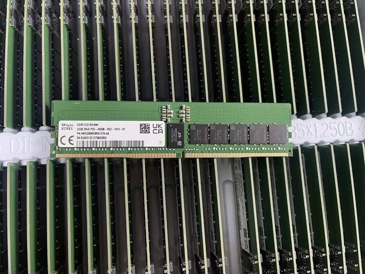 SK hynix 32GB DDR5 4800MHz 2Rx8 PC5-4800B RAM EC8 RDIMM REG ECC