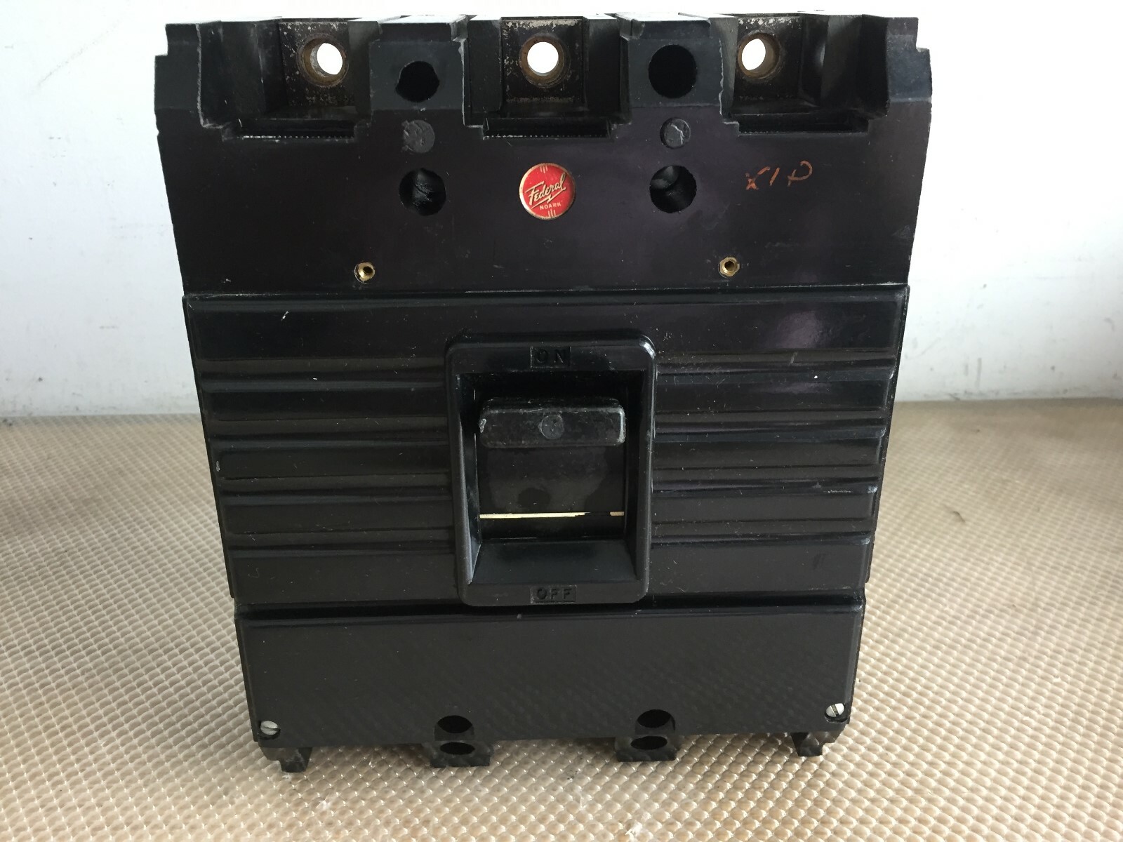 FEDERAL PACIFIC NJ631200 200 AMP 600 VOLT 3 POLE BREAKER | eBay