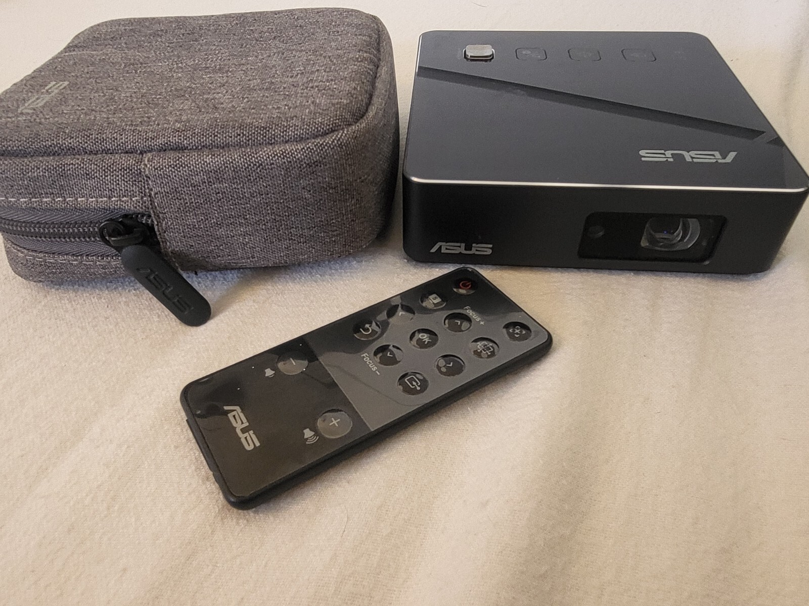 Asus Zenbeam S2 projector | eBay