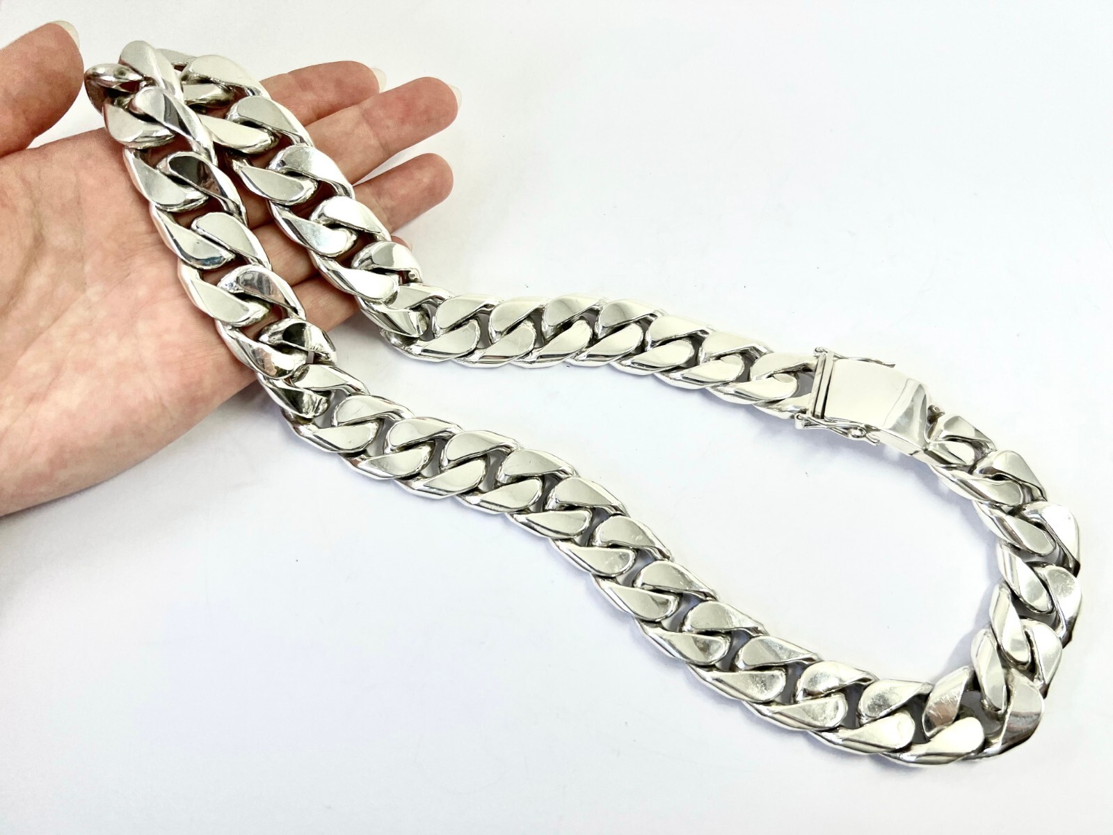 $_57.JPG?set_id=880000500F