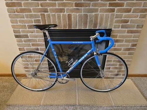 $_12.JPG?set_id=880000500F